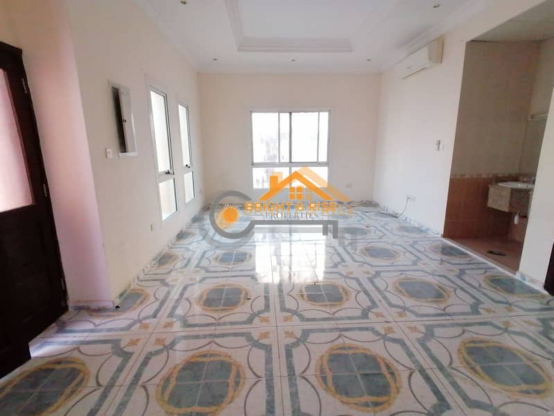 3 Separate 5 BR villa with Driver room- MBZ city