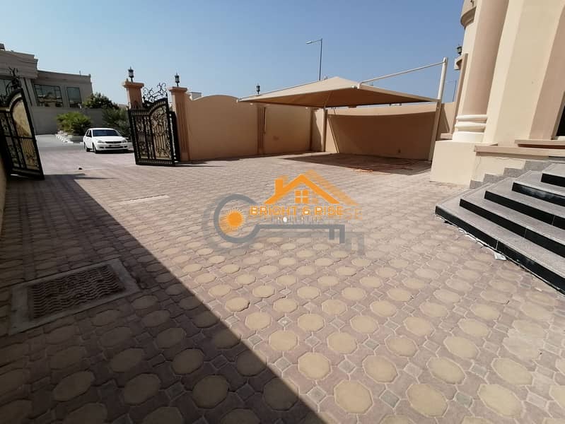 14 Separate 5 BR villa with Yard - MBZ city