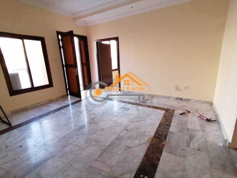 5 4 BR villa with shared facilities - MBZ city