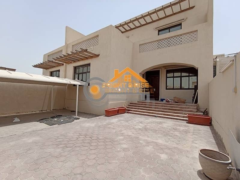 Separate Entrance | 4 BR nice Villa available ^^ MBZ City