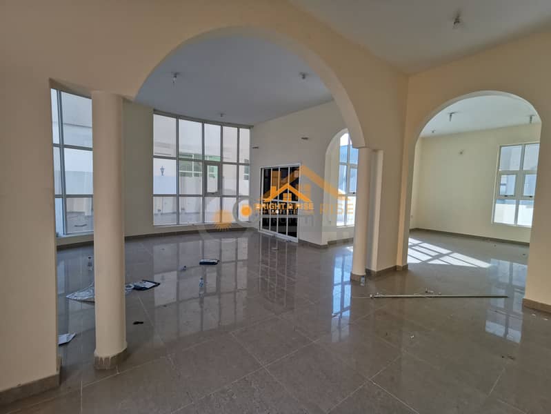 5 Gorgeous 4 B/R Villa with Private Big Yard ## MBZ City