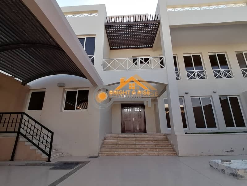 Separate 6 Master BR villa with Driver room - MBZ city