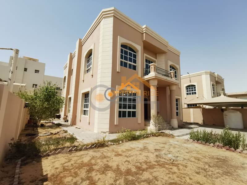 5 Master Bedroom | Private Garden | Private Entrance ## MBZ City