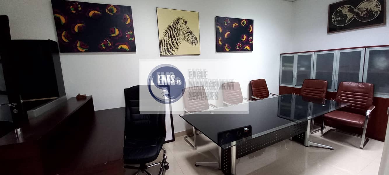 Well maintained furnished office in M4