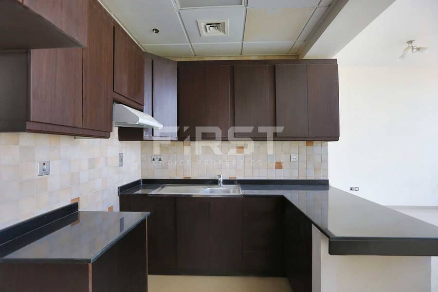6 Internal Photo of Studio Apartment in Hydra Avenue City of Lights Al Reem Island Abu Dhabi UAE  (3). jpg