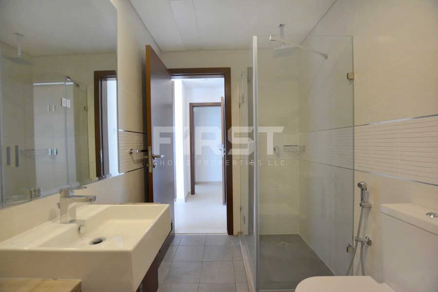 26 Internal Photo of 3 Bedroom Apartment in The Gate Tower Shams Abu Dhabi Al Reem Island Abu Dhabi UAE (23). jpg