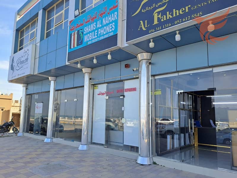 Shops for rent on the waterfront, Old RAK Corniche