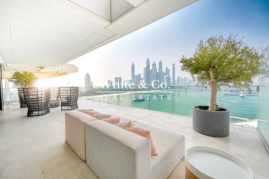 Rare Unit | Dual Terrace | Cinema Room Rare Unit | Dual Terrace | Cinema Room