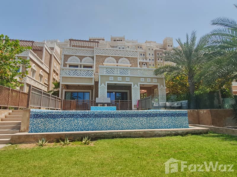 4BR Villa With Unobstructed Views On Palm Jumeirah 4BR Villa With Unobstructed Views On Palm Jumeirah