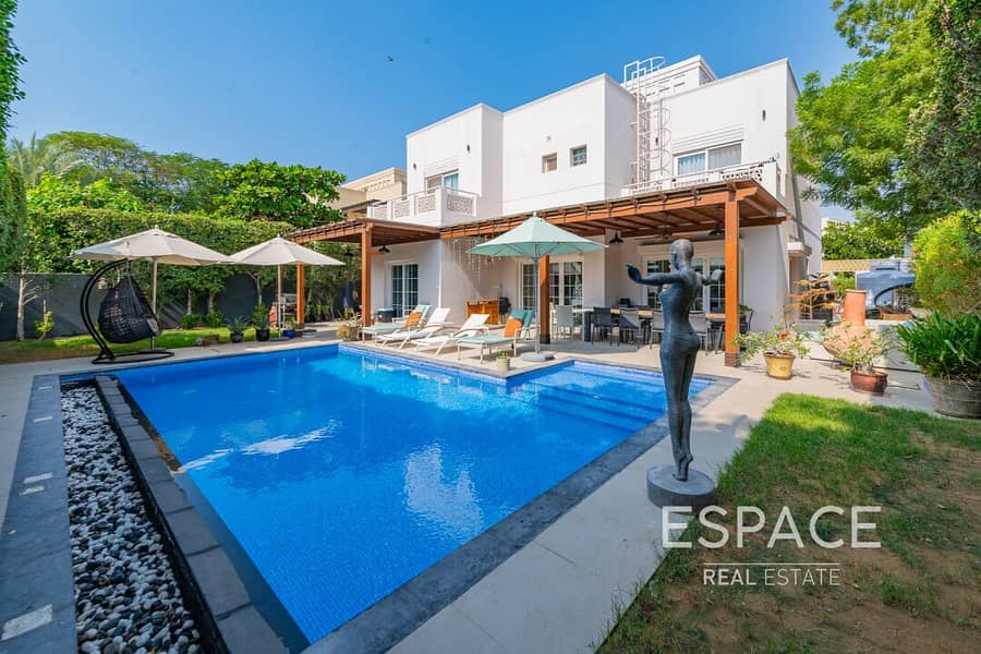 Renovated | Must See | Private Pool Renovated | Must See | Private Pool