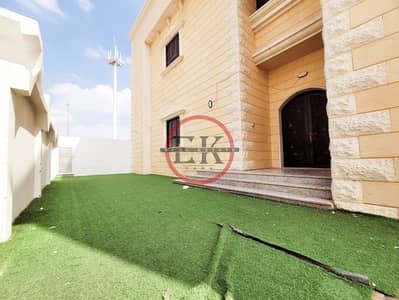 Ground Floor| Private Yard| Shaded Parking