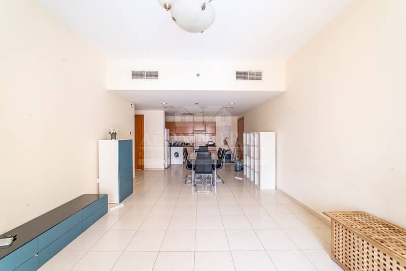 Vacant | Semi Furnished | Bright | Spacious Vacant | Semi Furnished | Bright | Spacious