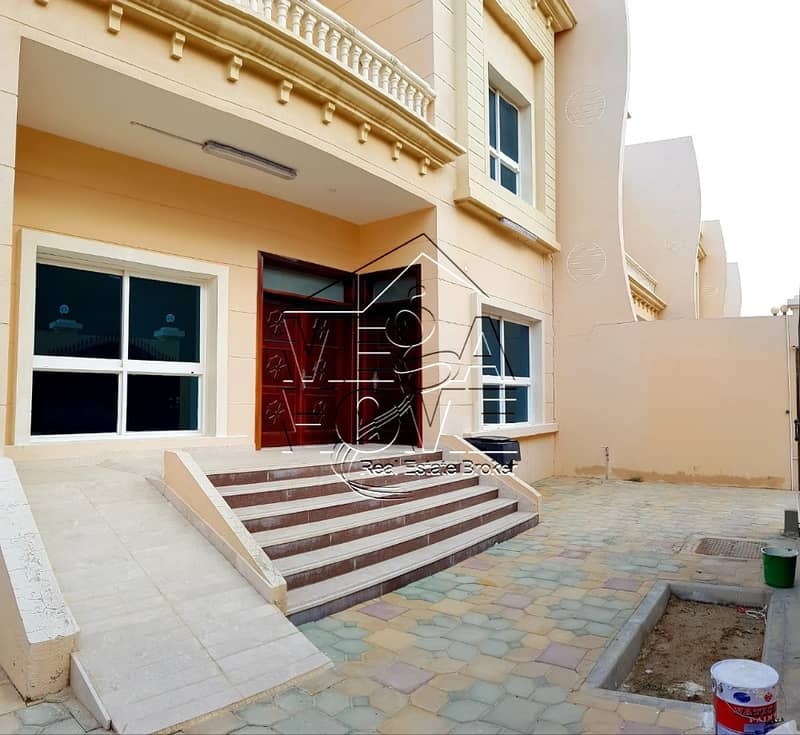 Вилла в Халифа Сити, 7 спален, 140000 AED - 3771075