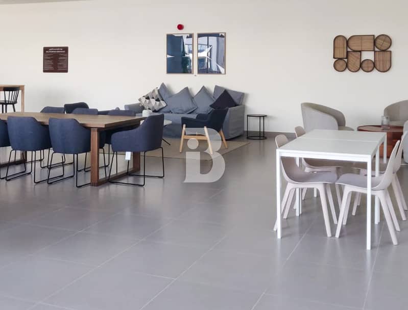 4 BED LUXURY | LARGE GARDEN | CORNER UNIT 4 BED LUXURY | LARGE GARDEN | CORNER UNIT