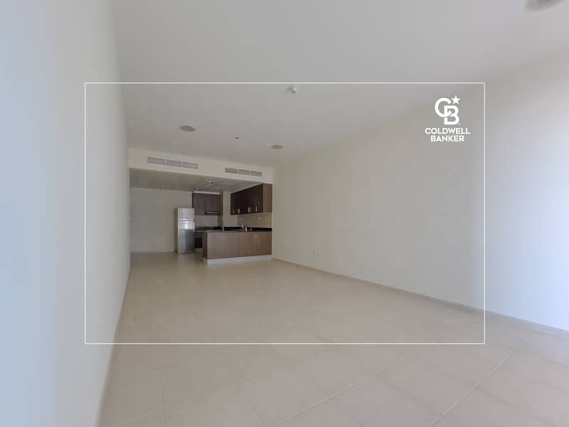 Well maintained| Vacant | Partial sea view| Well maintained| Vacant | Partial sea view|