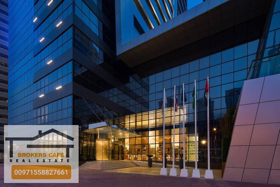 9 hotel interance. jpg