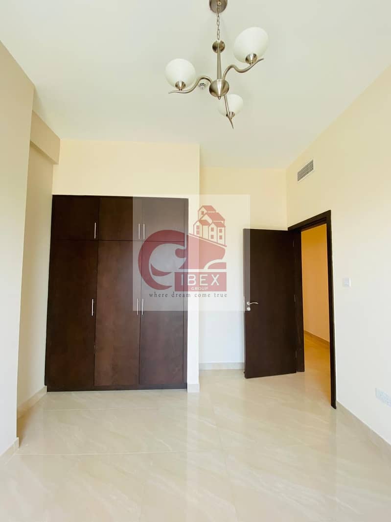 3 Elegant Finishing Luxury 3-Bhk With Maids Room In Just 85-K Call