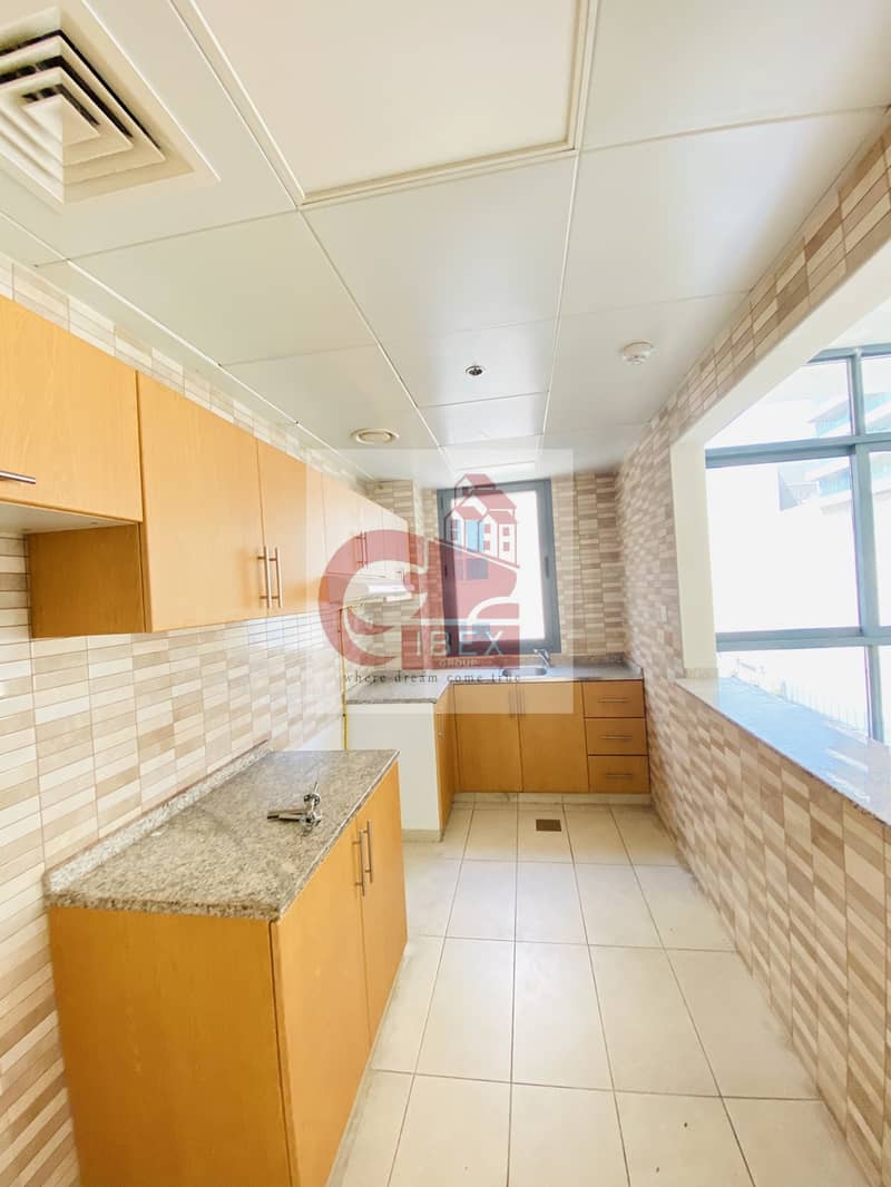 6 Very Close to Metro | Bright and Huge 3/BR | Separate Laundry | Parking & Health Club
