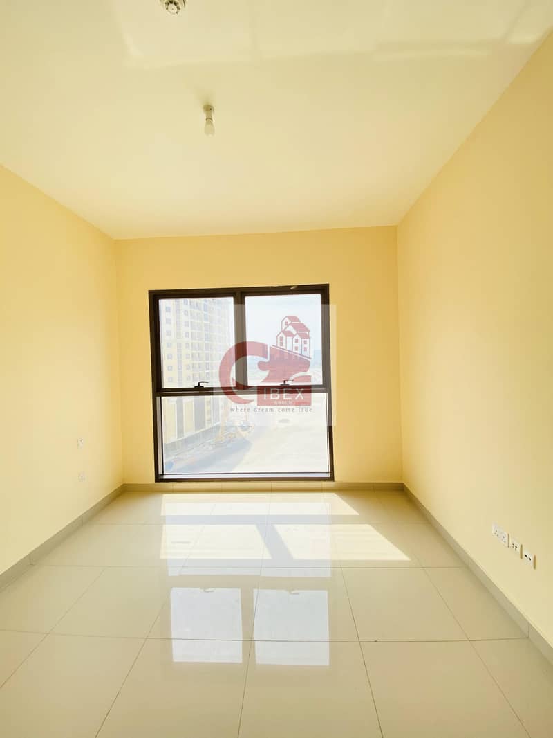 3 1 Month Free - Huge 2/Br With Balcony | 6 Cheques | Easy Access to Metro | Gym Pool Parking