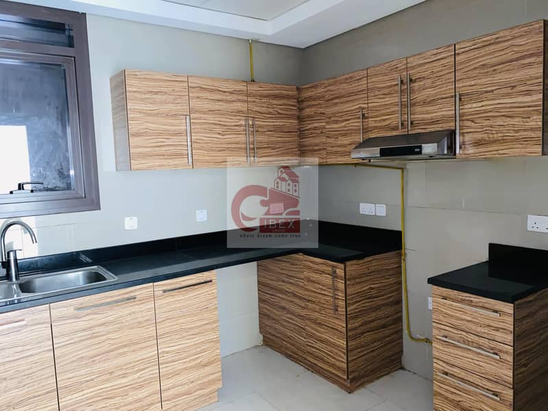 11 1 Month Free - Huge 2/Br With Balcony | 6 Cheques | Easy Access to Metro | Gym Pool Parking