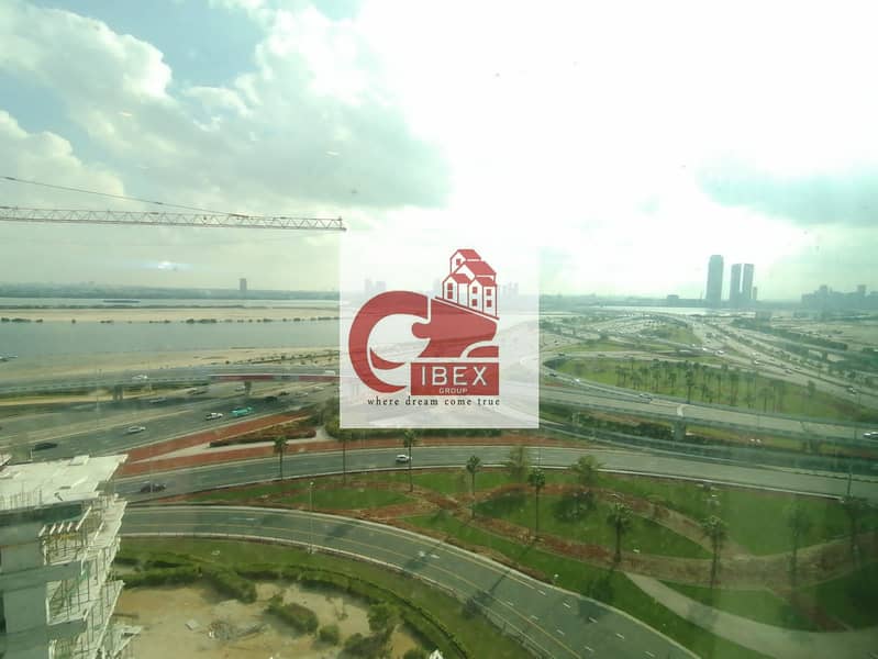 Dubai\'s Iconic Brand Azizi Farhad // Chillar free 1Bhk including kitchen appliances in 65k // Ready to move//