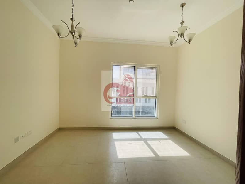6 Brand new 2bhk with 1 month free near to Emrties metro station on sheikh zayad road