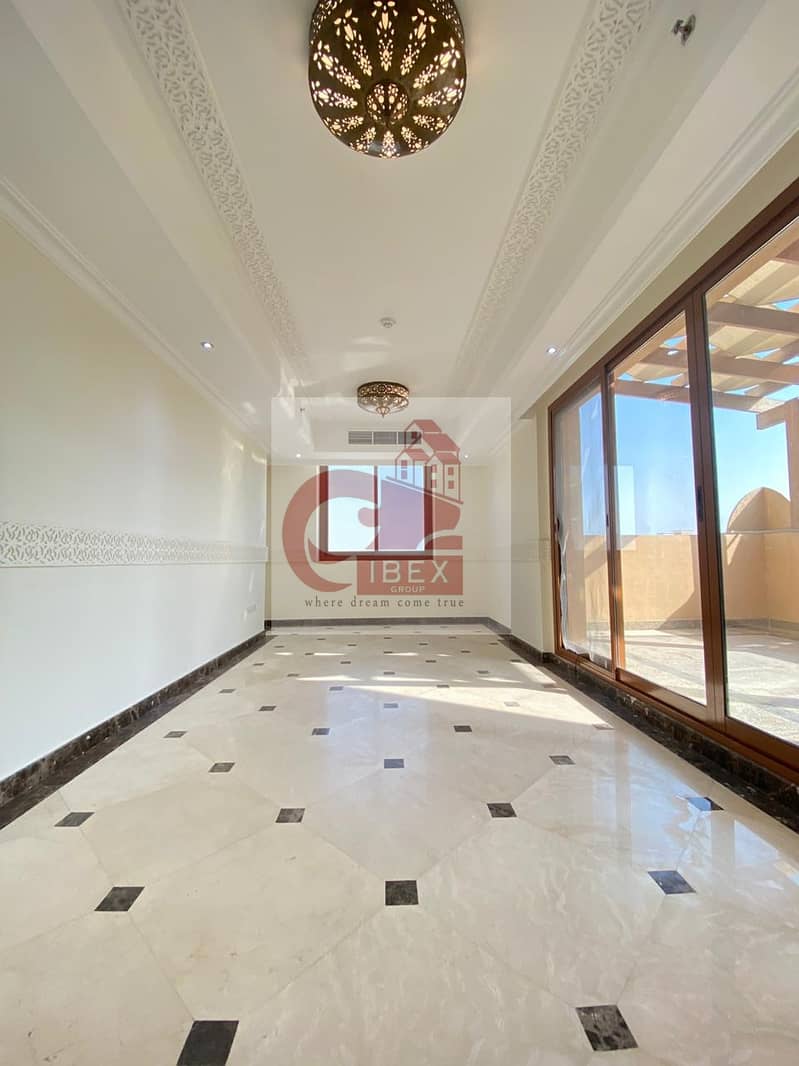4Bhk Luxury Pent House Front Of Metro With 2 Big Kitchen+Big Terrace In Al Jaddaf