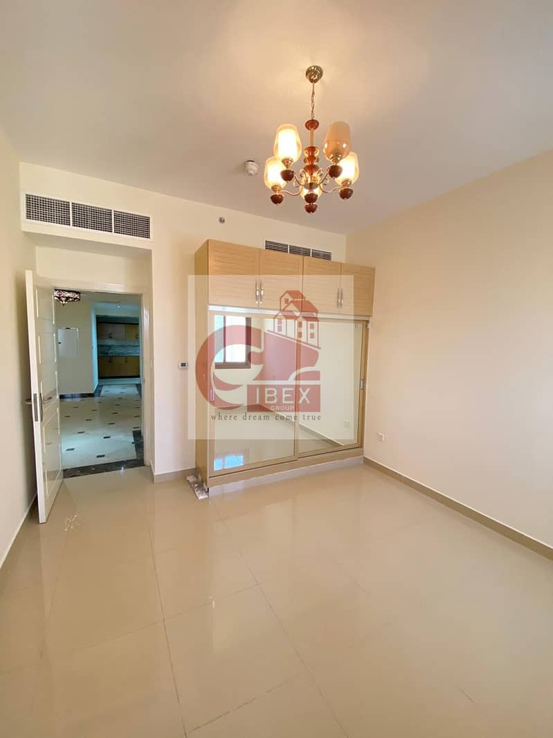 5 4Bhk Luxury Pent House Front Of Metro With 2 Big Kitchen+Big Terrace In Al Jaddaf