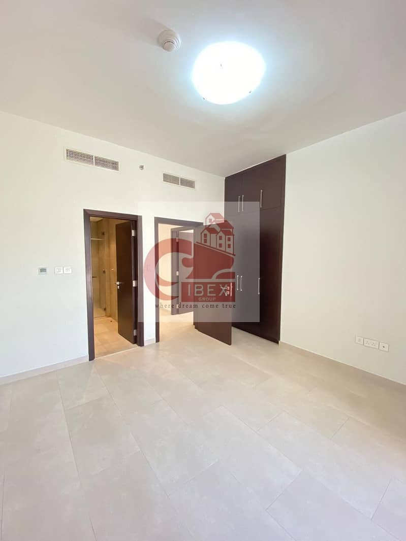7 Front Of Metro Spacious 3Bhk With Big Kitchen+All MasterRooms In Al Jaddaf