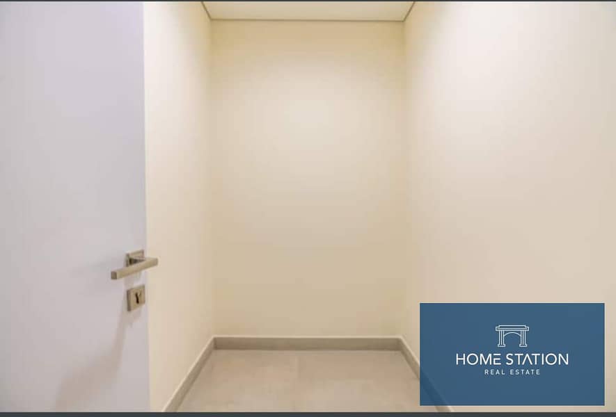 UNFURNISHED | VACANT | PARTIAL PALM VIEW UNFURNISHED | VACANT | PARTIAL PALM VIEW