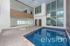 Penthouse I Private Pool + Jacuzzi I Vacant