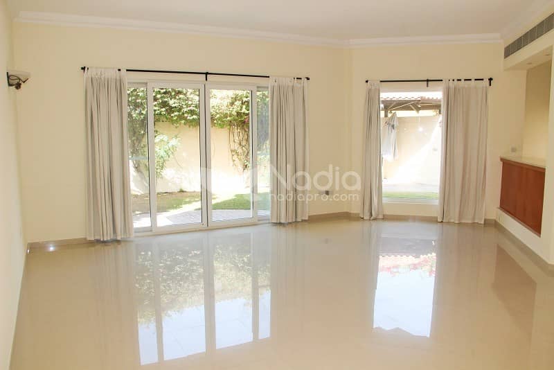 Independent Villa| 4BR+Maid |Private Garden | Al Manara