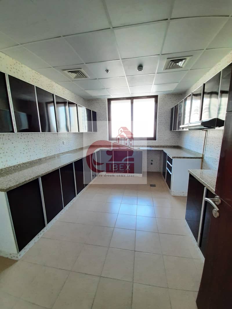 2 3bhk in just 105k with 30day free in al jaddaf dubai