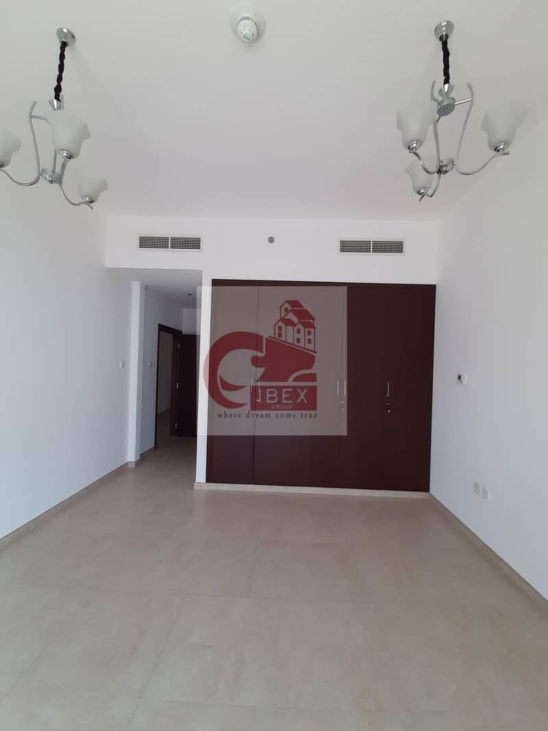 12 3bhk in just 105k with 30day free in al jaddaf dubai