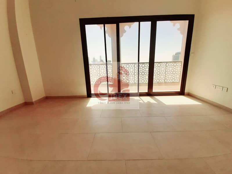 9 Close to metro 3bhk just in 85k with all amenities in al jaddaf