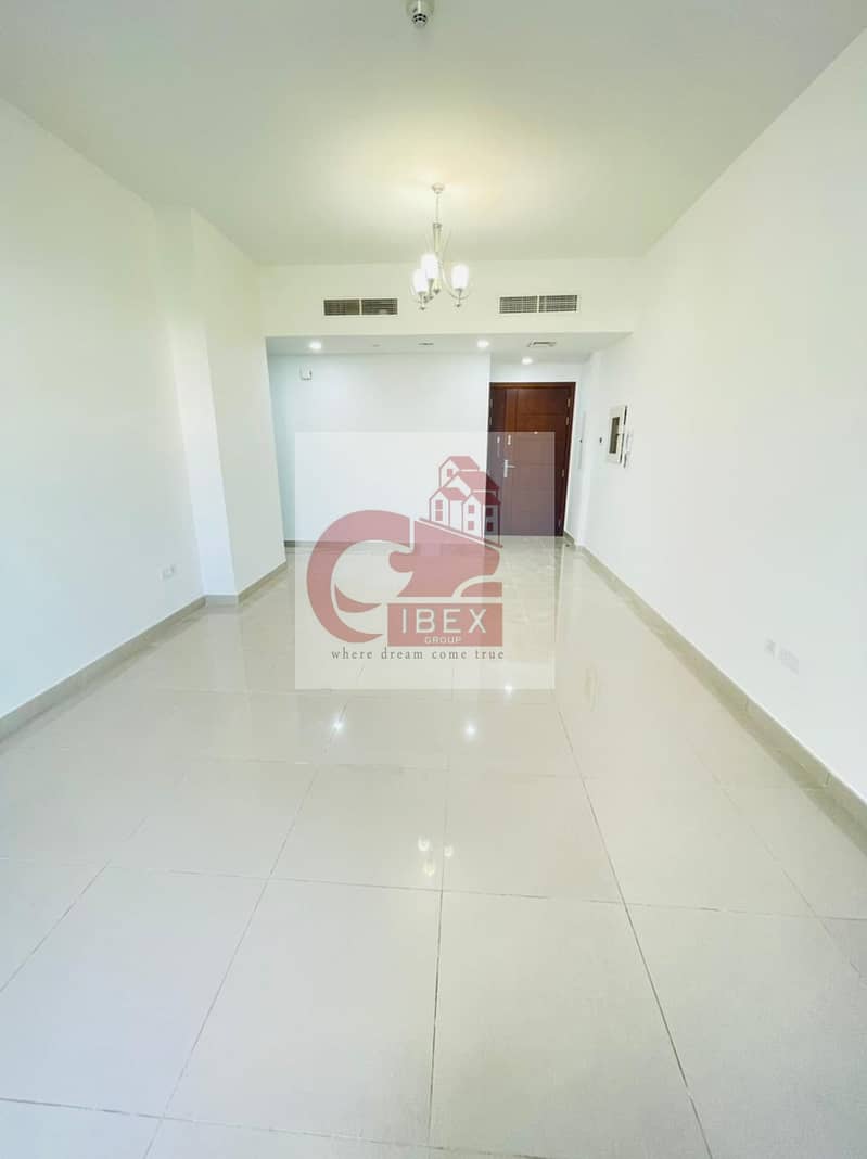2 SPACIOUS 3 BHK WITH ROAD FACING VIEW WITH ALL AMENITIES||
