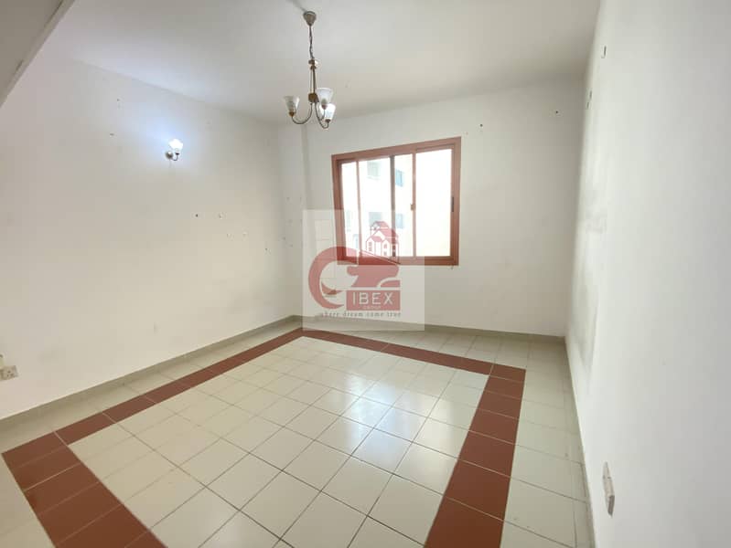 4 Close to Metro 1BHK Only 40k in Al Mankhool