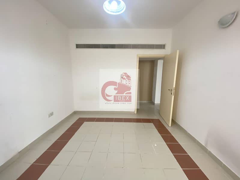 7 Close to Metro 1BHK Only 40k in Al Mankhool