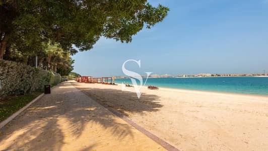5 Bedroom Villa for Sale in Palm Jumeirah, Dubai - Stunning Sea View| Ultra Luxury  | Ready To Move