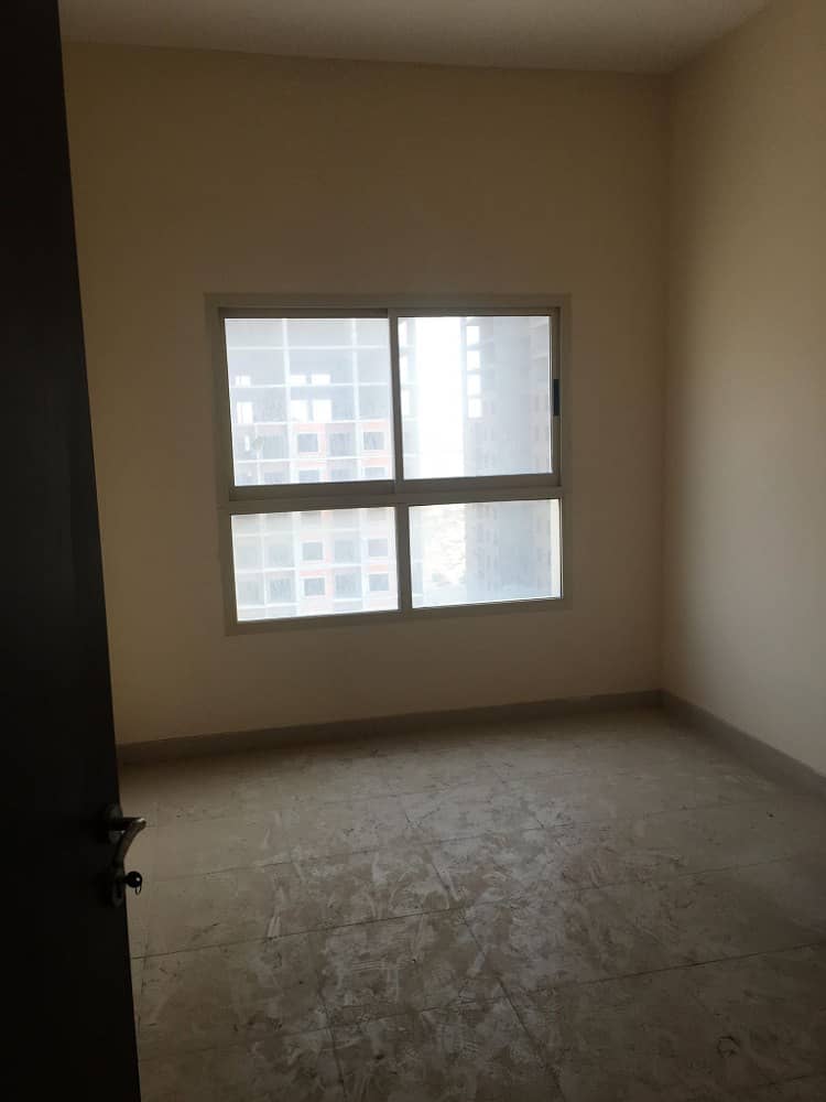 شقة في برج إم أر،مدينة الإمارات‬ 2 غرف 230000 درهم - 3732594