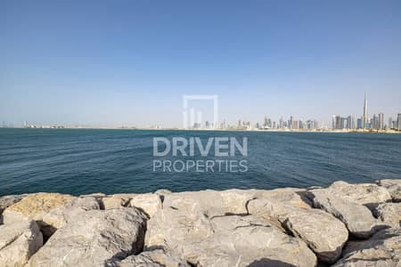 ارض سكنية  للبيع في جميرا، دبي - ارض سكنية في جزيرة جميرا باي،جميرا 99000000 درهم - 8168071