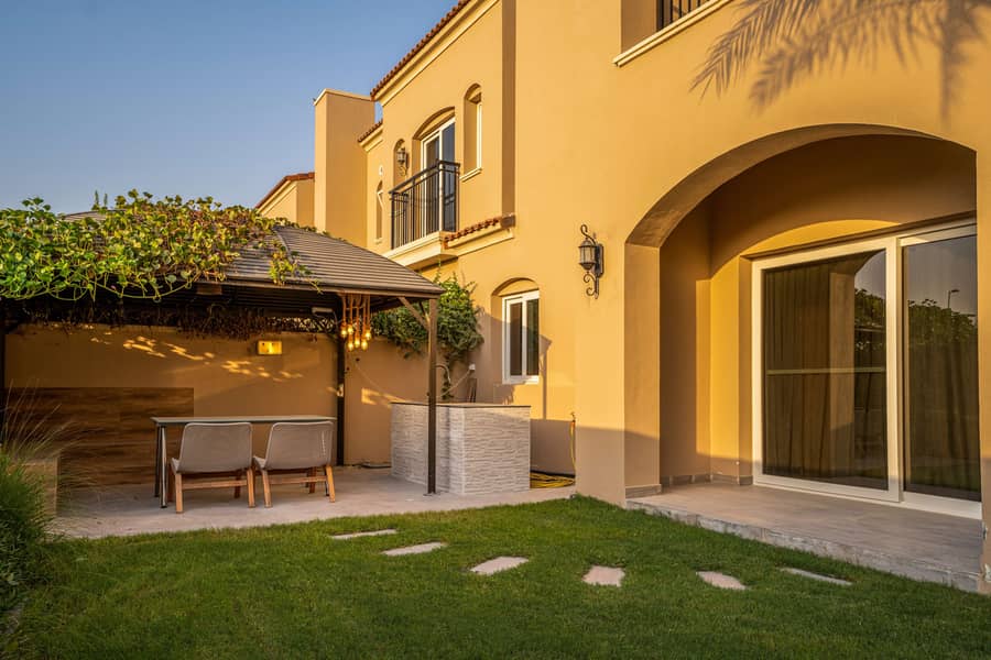 Fully Serviced Cozy Villa in the Heart of Dubai