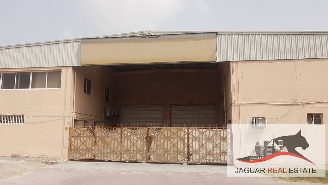 Warehouse for rent in Umm Suqeim