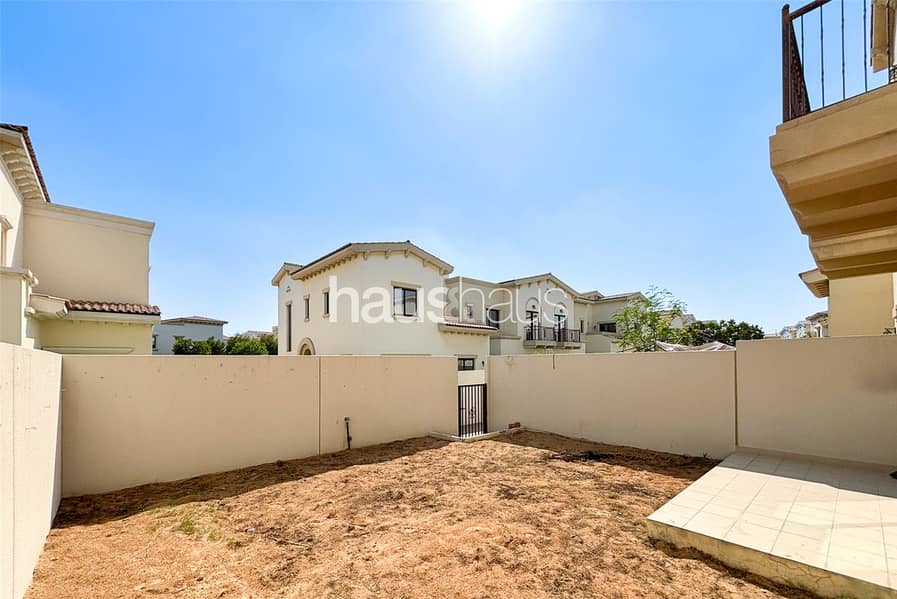 Vacant | Close to pool and park | Exclusive Vacant | Close to pool and park | Exclusive