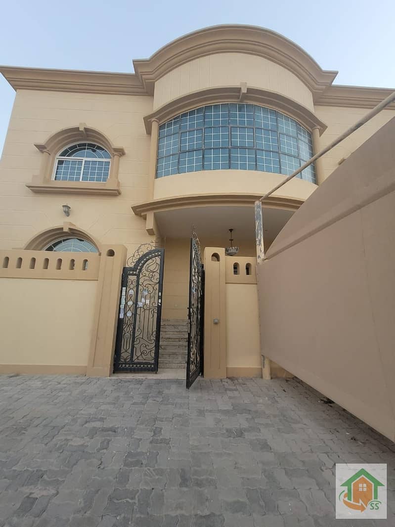 Villa 8 Master Bedrooms with 3 Halls Majlis 2 Kitchens Maid room in Al Shamkha
