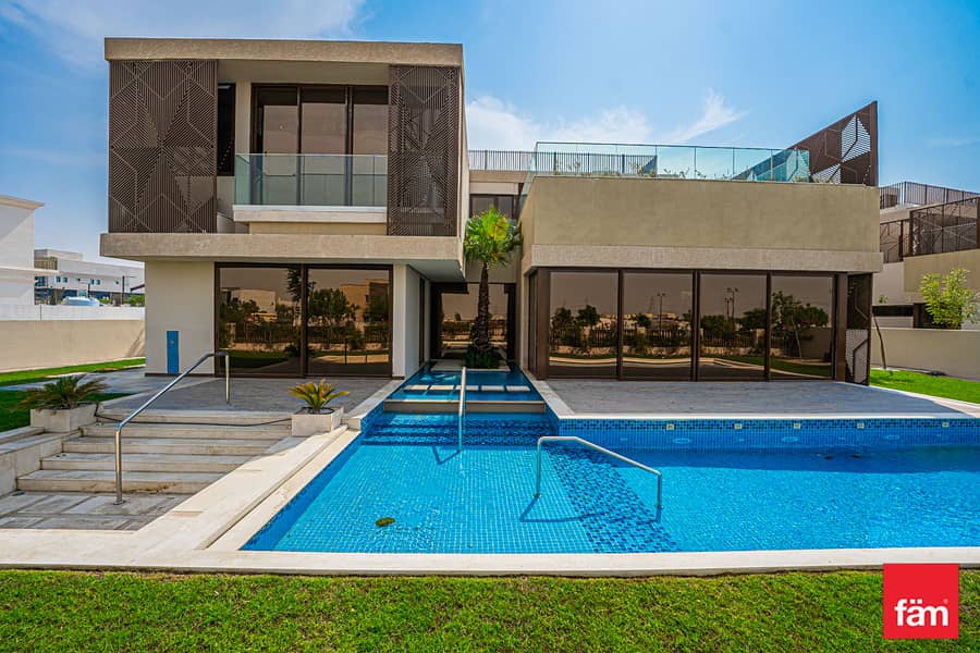 Luxury 5-Bedroom Villa | Brand New | Vacant Luxury 5-Bedroom Villa | Brand New | Vacant
