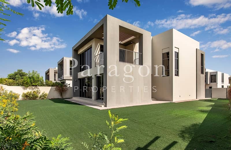 Vacant December | Road Facing | No Agents Vacant December | Road Facing | No Agents