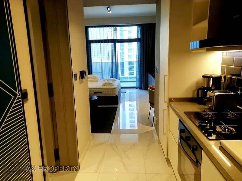 Classic Fully Furnished Studio with Balcony on Monthly Basis for Rent in MAG318