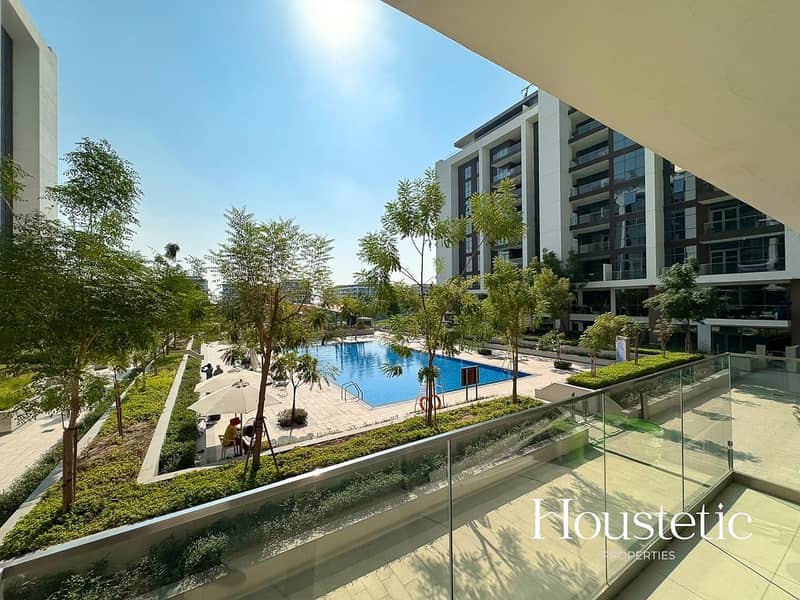 Vacant | Upgraded | Pool and Park Facing Vacant | Upgraded | Pool and Park Facing