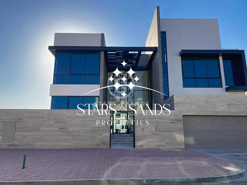 Spacious | sea view |Luxuriouse brand new 5 Royal bedrooms